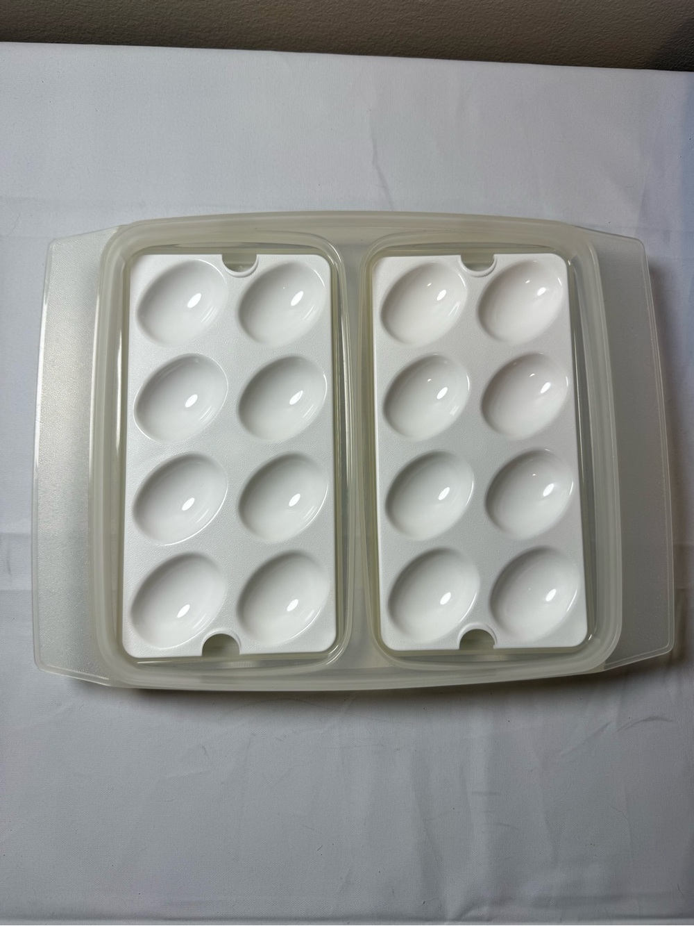 Tupperware Blue Deviled Egg Storage Container - Picture 2 of 4